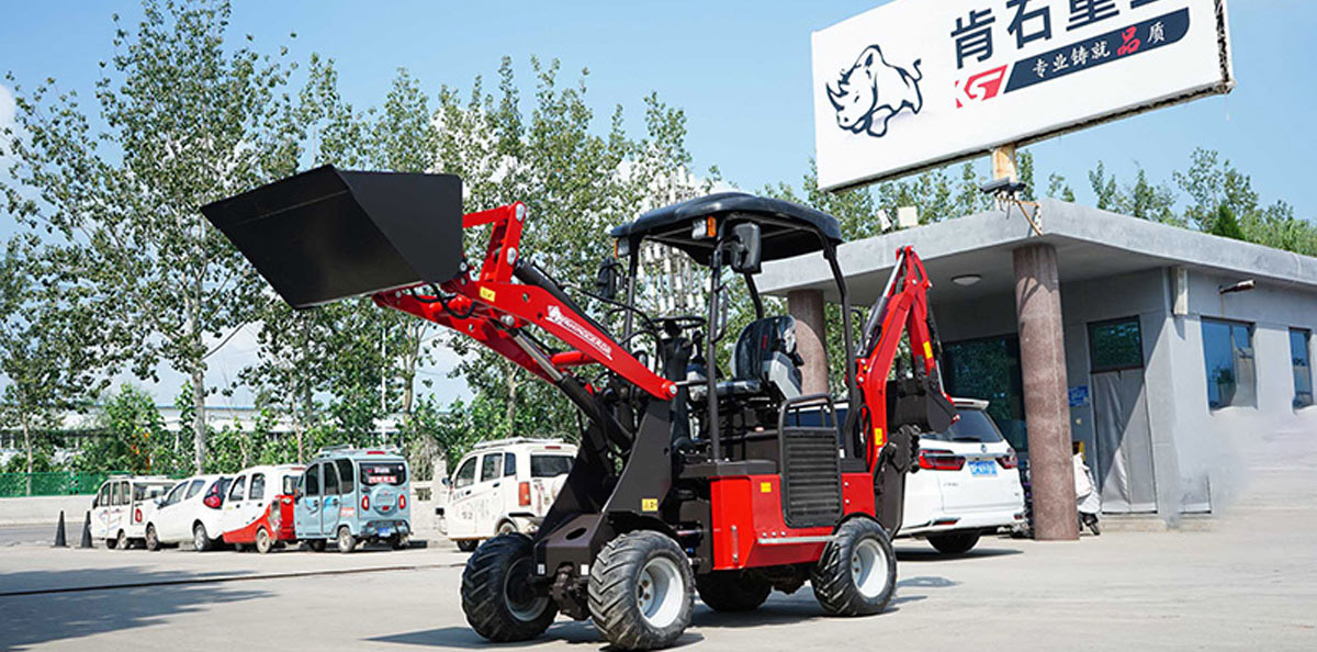 XN228 Traktorbagr.jpg